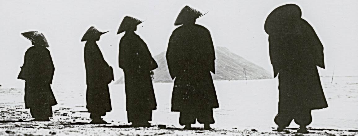 赤岸鎮の浜にて